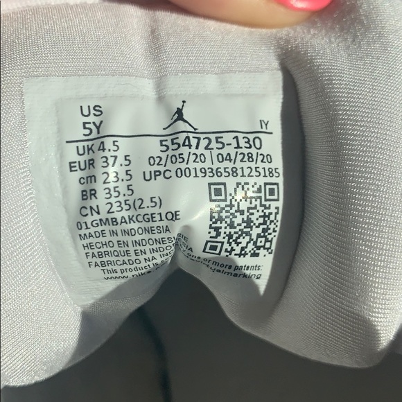 multi-color nike air jordans - Picture 3 of 3